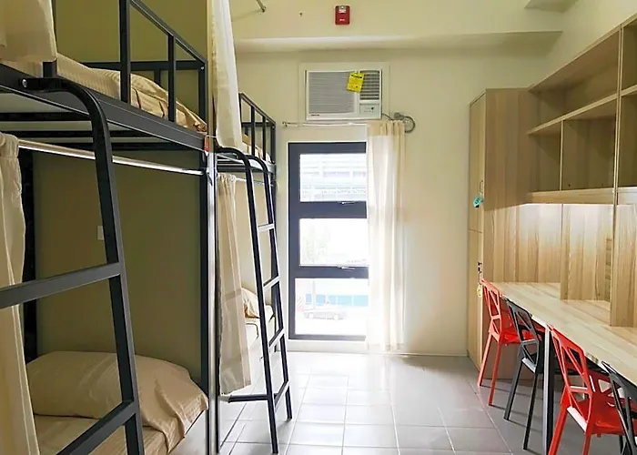 The Cityflats Amorsolo 5*